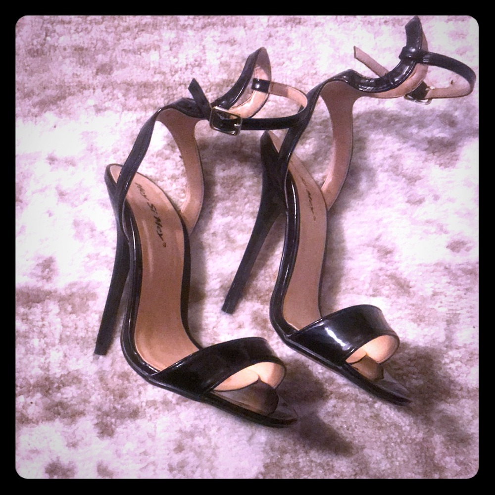 Brand new straps heels